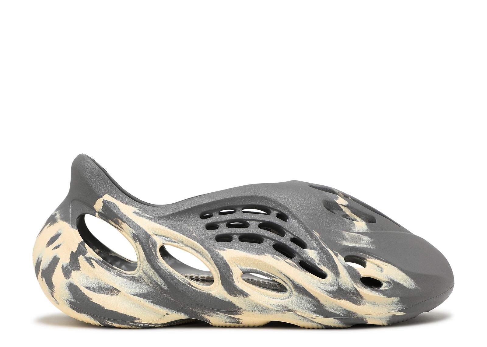 Yeezy Foam Runner ‘MXT Moon Greyâ€?Unfading Sneaker